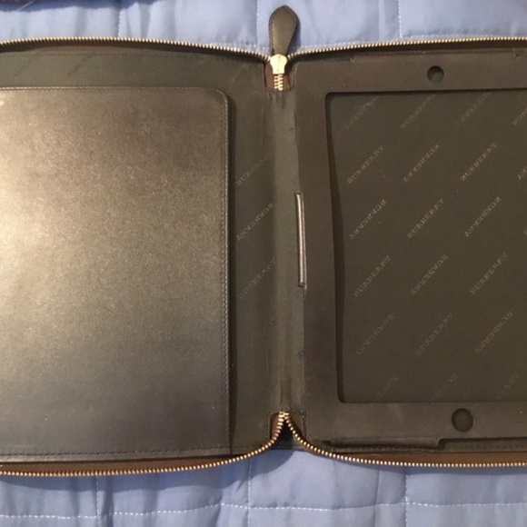 Authentic Vintage Burberry Haymarket Check I Pad Holder. - Picture 13 of 16